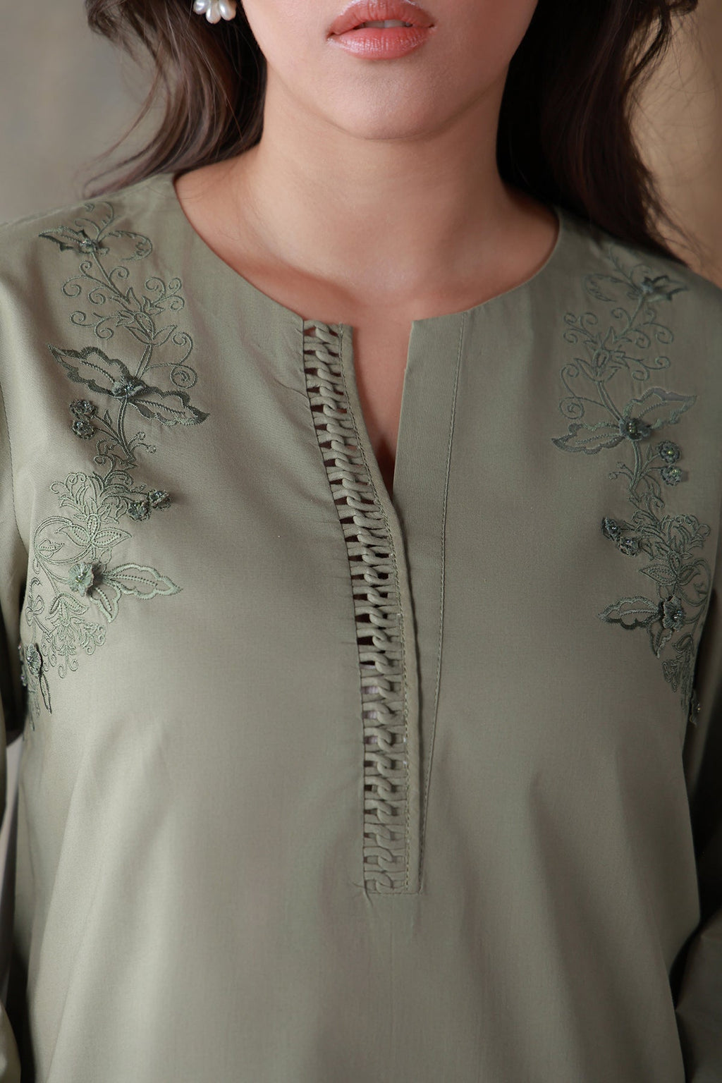Sage Serenity- Effortless Everyday Elegance