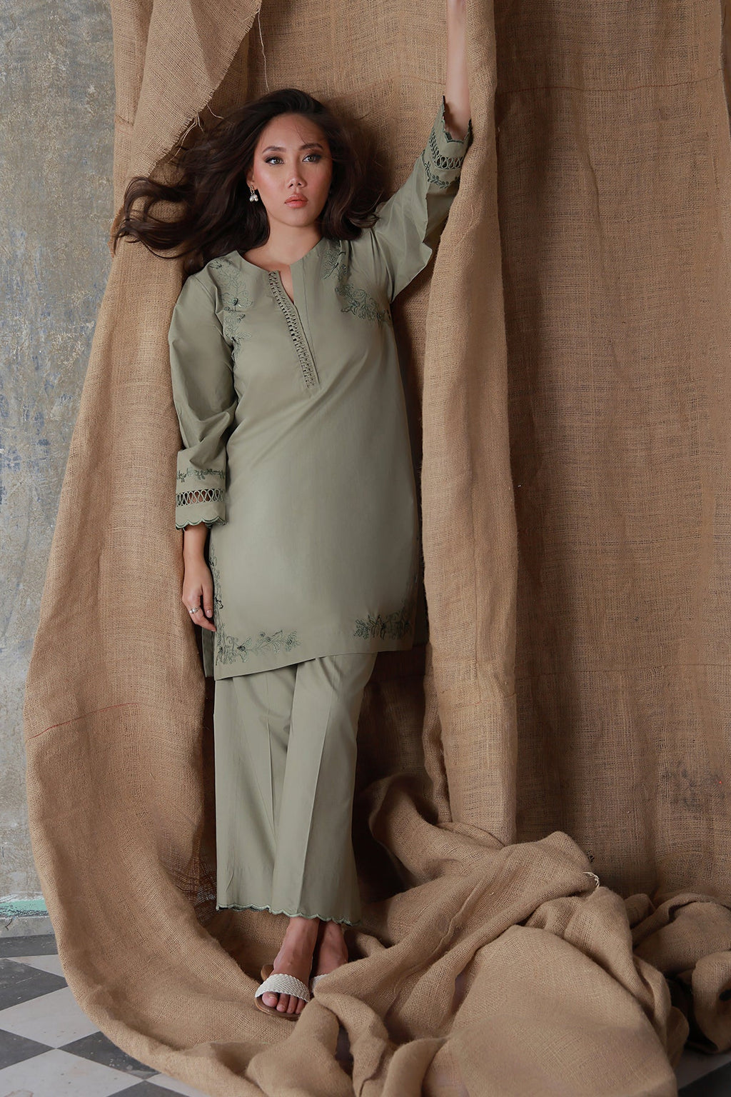 Sage Serenity- Effortless Everyday Elegance