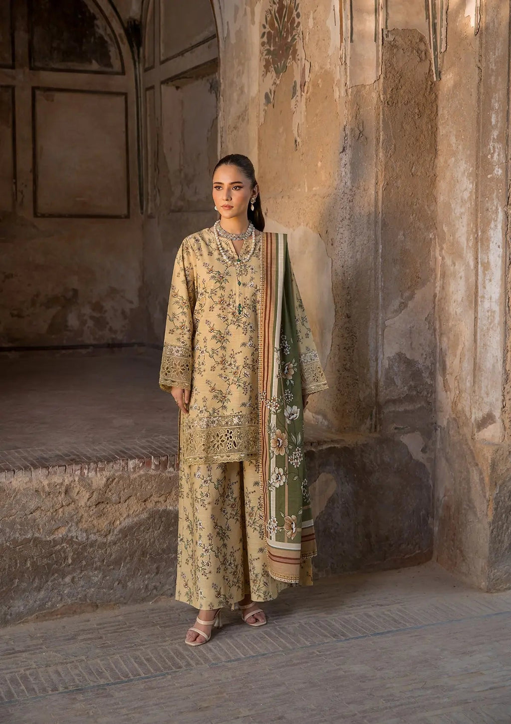 Golden Bloom- Embroided Pakistani Lawn Suit