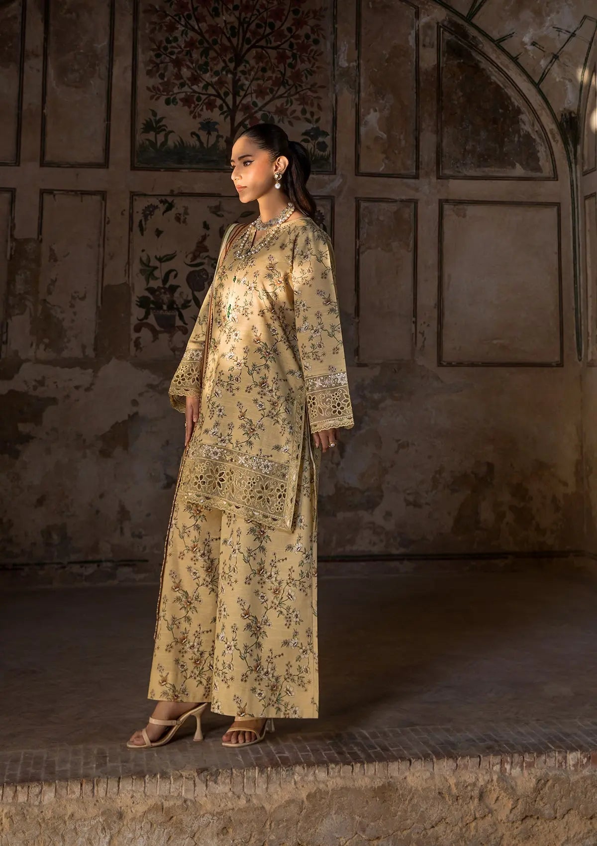 Golden Bloom- Embroided Pakistani Lawn Suit