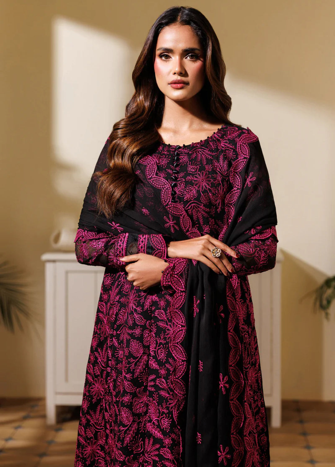 Midnight– Bold Beauty in Every Detail