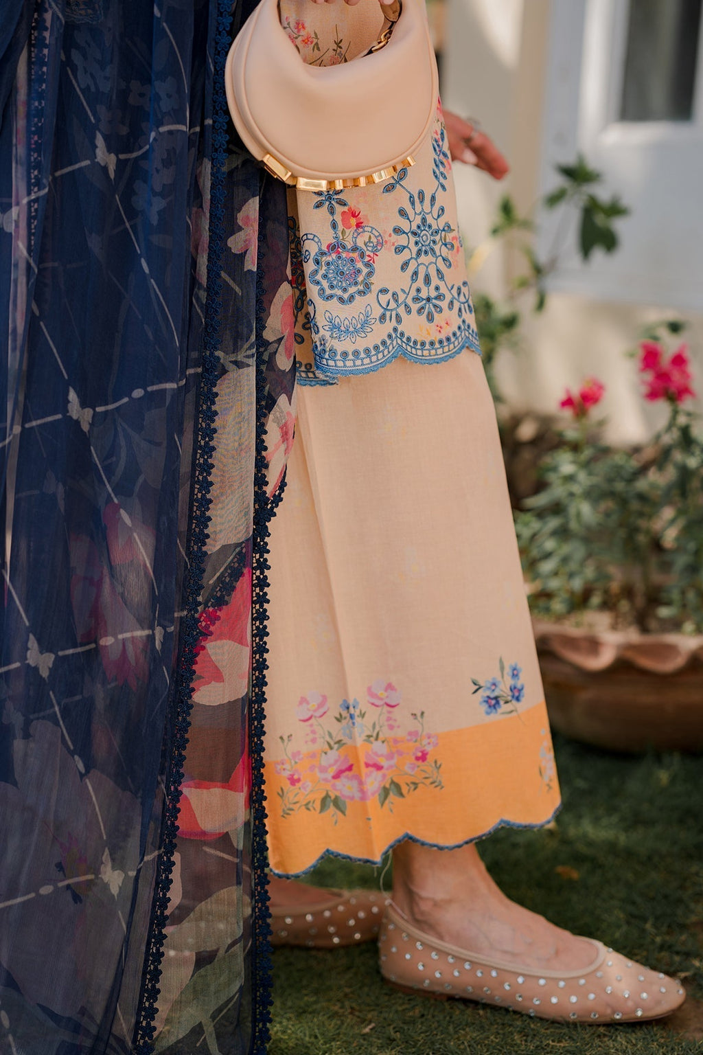 Blush Garden- grace in full bloom