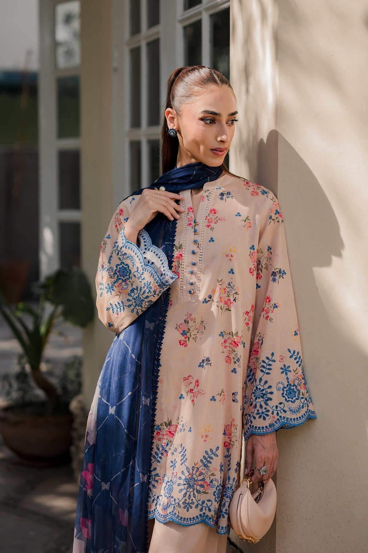 Blush Garden- grace in full bloom