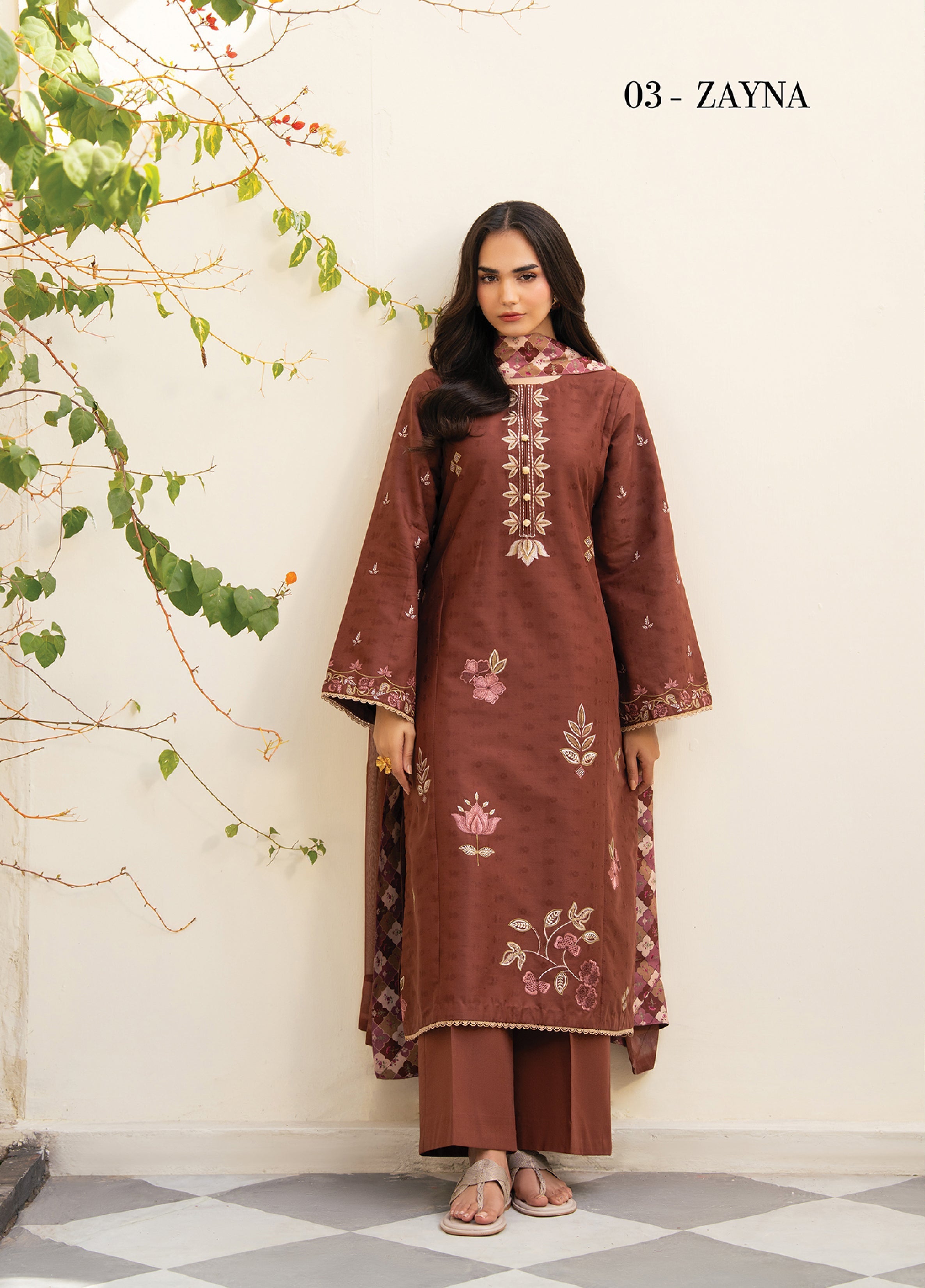 Zayna- Timeless Elegance in Earthy Tone